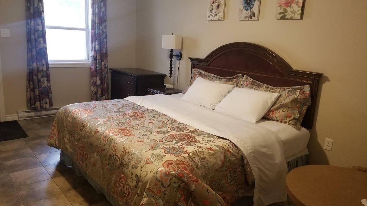 罗斯汽车旅馆 罗斯西 外观 照片